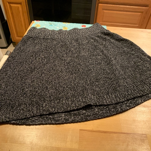 Mossimo Supply Co. Dresses & Skirts - This is a really cute knit skirt in black and white tweed.